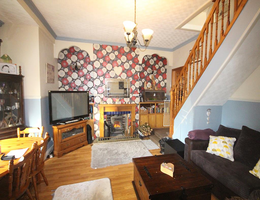 3 bedroom end terrace house For Sale in Sough, Barnoldswick - IMG_9986.jpg